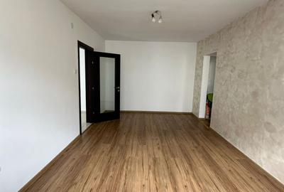 Apartament cu 2 camere semidecomandat în Independenței