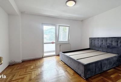 Apartament cu 4 camere în Noua