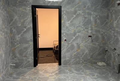 Casă cu 4 camere în Ciolpani