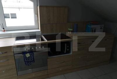 Cladire comerciala, 688 mp, 14 camere, zona Craiova Nord (Is - 4