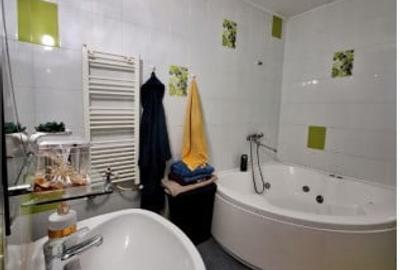 Apartament cu 3 camere decomandat în Narcisa - 6