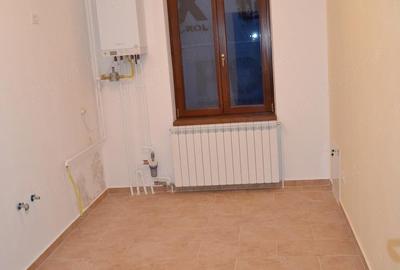 Spațiu comercial, de 42 mp, în Central - 5