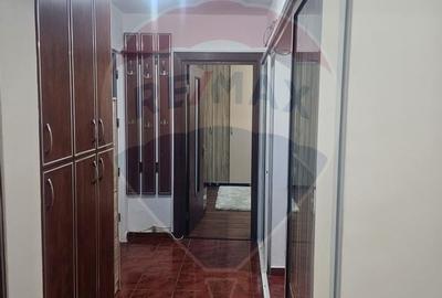 Vanazre Ap 2 camere în zona Titan - 11