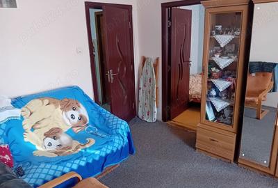 Apartament cu 3 camere semidecomandat în Dărmănești - 4