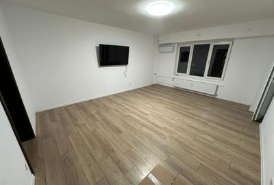 Apartament cu 3 camere decomandat în Calea Călărașilor - 2