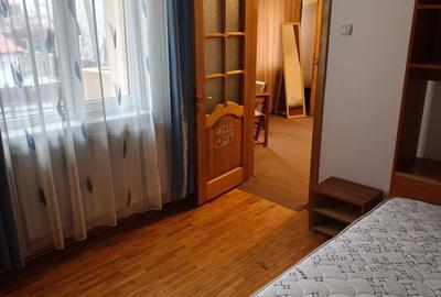 Apartament cu 3 camere decomandat în Exterior Vest - 2