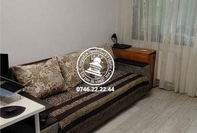 Apartament cu 2 camere decomandat în Podu Roș