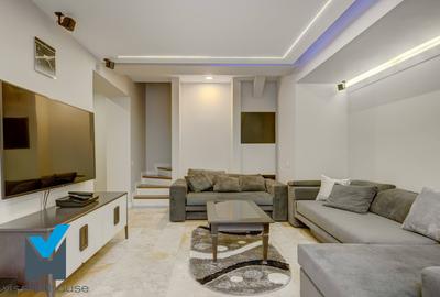 Inchiriere triplex | vedere panoramica Unirii - Incity | 2 locuri parcare - 4