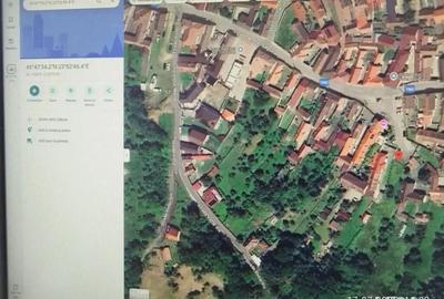Teren de 1100 mp, în Central - 3