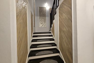 Duplex cu 5 camere cu Canalizare în Dumbrăvița - 11
