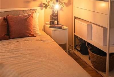 Decomandat,etaj 1,boxa,parcare privata, terasa,vedere Tampa,Tractorul,Brasov. - 1