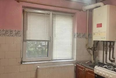 Vand apartament 2 camere , parter , Micro 1 - 3