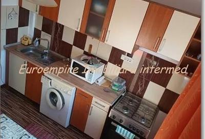Apartament cu 2 camere decomandat în Poarta 6 - 5