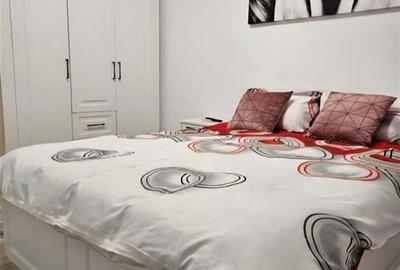 Apartament cu 2 camere decomandat, mobilat în Tractorul - 3