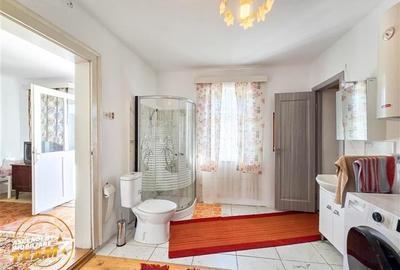 De vanzare sau schimb cu garsoniera Brasov. Casa autentica cu sura,1.800mp teren - 6