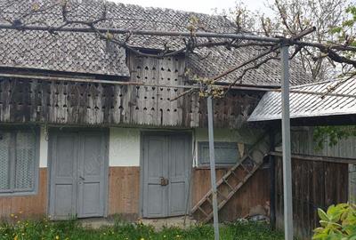Casă cu 4 camere în Central - 1