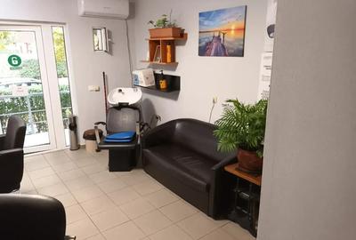 De vanzare spa?iu comercial la parterul blocului. - 1