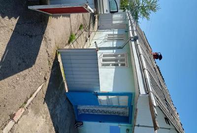 Casă cu 5 camere cu Teren 3400 Mp în Central - 3