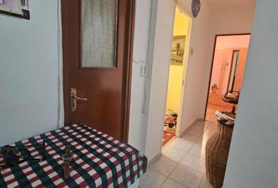 Apartament cu 3 camere decomandat în Astra - 13