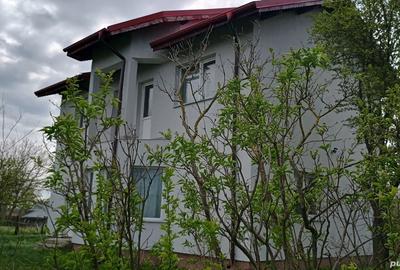 Casa de vanzare langa Bucure?ti - 2