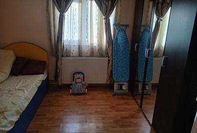 Casă cu 4 camere în Ariceștii Rahtivani - 5