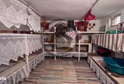 Casă cu 4 camere în Jercălăi - 11