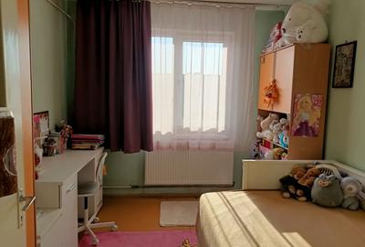 Apartament 3 camere, etajul 4/4, zona Eremia Grigorescu, Vest - 4