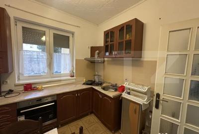 Casă cu 4 camere cu Teren 138 Mp în 14 Mai - 16