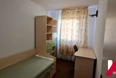Inchiriez apartament 3 camere,situat pe B-dul Mihai Viteazu, et.3 - 7