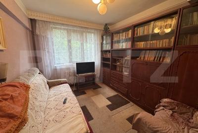 Apartament de vanzare, cu 3 camere, 66 mp, zona Poitiers
