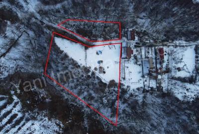 Teren de 5247 mp, în Central - 8