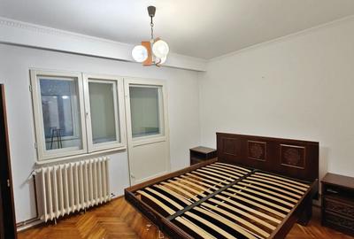 Apartament 3 camere, confort 1, etaj 1, boxa, zona Petuniei - 2