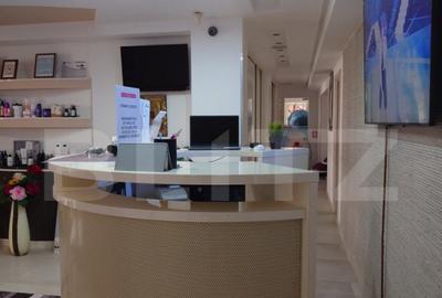 Spatiu comercial, 290 mp, zona Micro 3 - 1