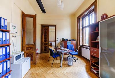 Casă cu 25 camere cu Canalizare în Central - 20