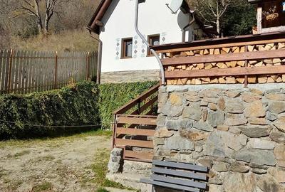 Casă cu Teren 332 Mp în Central