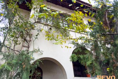 Popa Nan – Pache Protopopescu • Vilă P+1+M, curte proprie, 180mp - 2