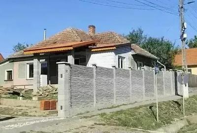 Casă cu Teren 3000 Mp în Crestur - 2