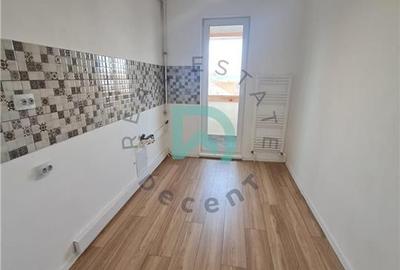 Apartament cu 2 camere decomandat în Florilor - 2
