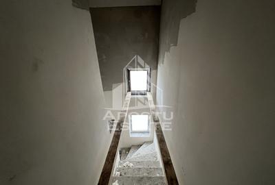 DE VANZARE casa alipita in Covaci cu curte mare - 17