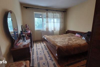 Apartament cu 3 camere în Funcționarilor - 4