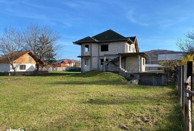 Casă cu 4 camere în Livada - 4