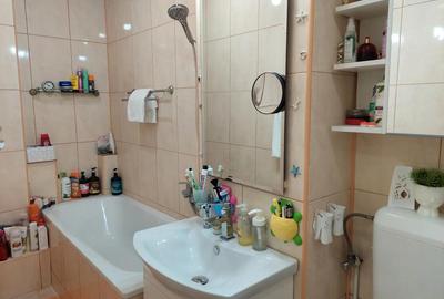 Apartament cu 2 camere decomandat în Mihai Bravu - 4