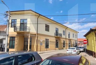 Spațiu comercial, de 500 mp, în Central - 8
