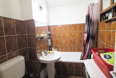 Apartament cu 3 camere decomandat în Intim - 10
