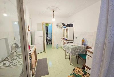 Apartament cu 3 camere decomandat în Central - 1