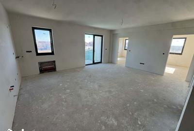 Apartament cu 3 camere în Micro 17 - 1
