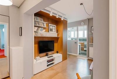 Apartament cu 3 camere decomandat, mobilat în Centrul Civic