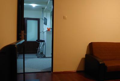 Băneasa, Scoala 7, apartament cu 3 camere, 71 mp, decomandat, loc parcare - 1