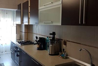 Apartament cu 2 camere decomandat în Bd. Coșbuc - 10