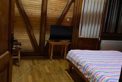 Casă cu Teren 121 Mp în Central